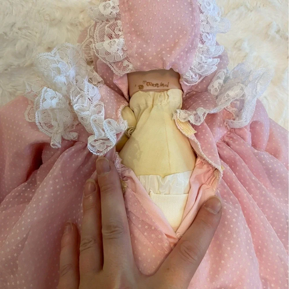 Vintage Sleeping Baby Doll Real Looking Porcelain Doll‎
